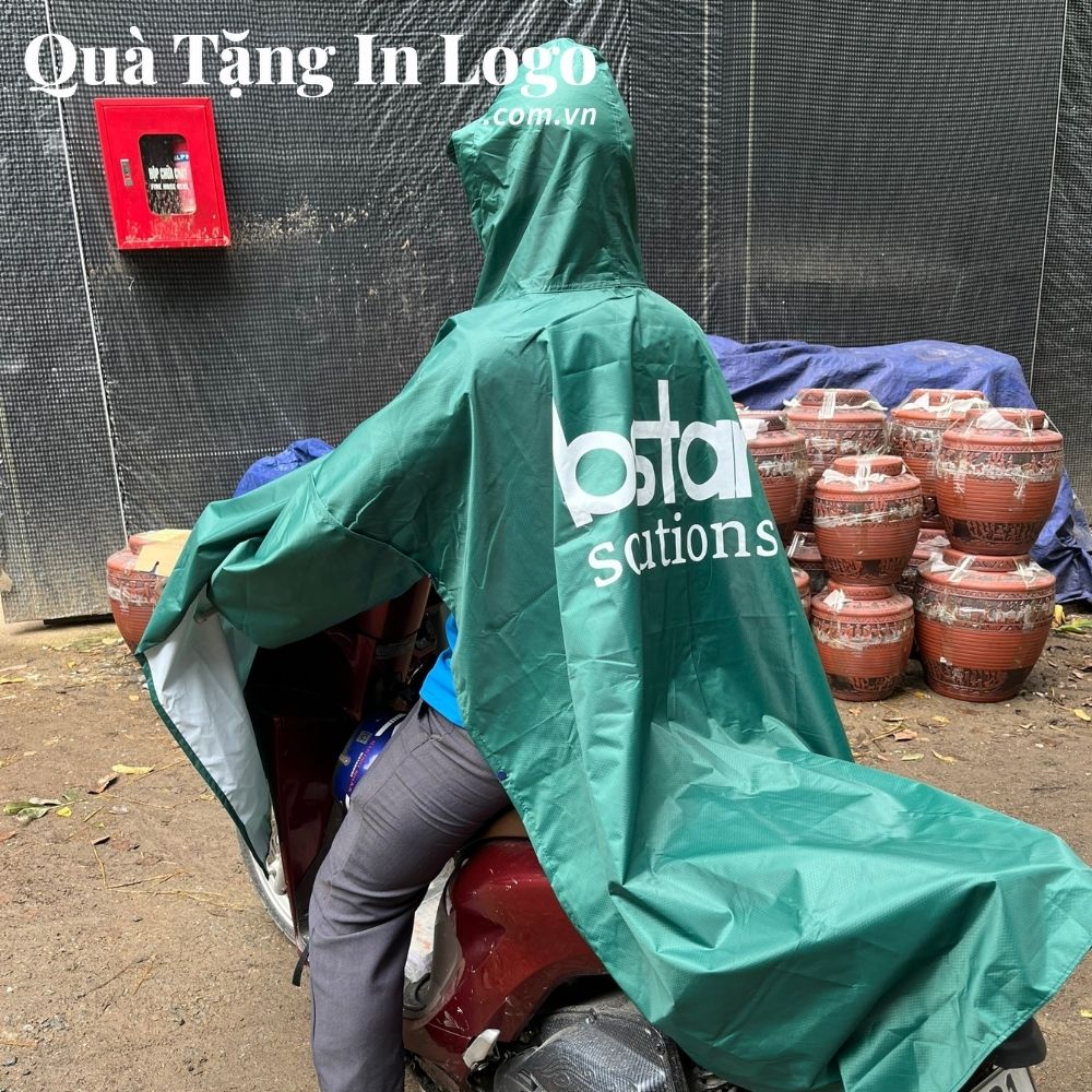 Áo mưa in logo quà tặng