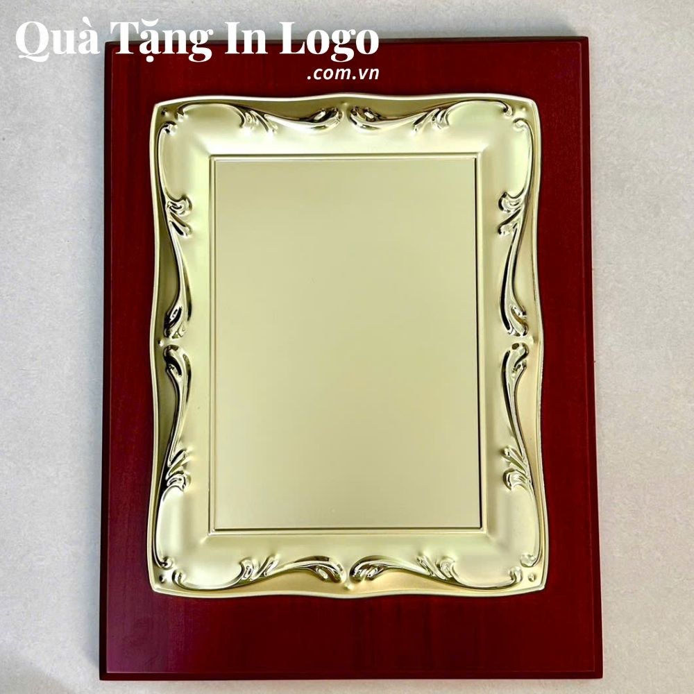 Bảng vinh danh in logo quà tặng