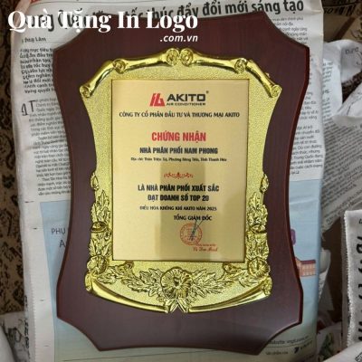 Bảng vinh danh in logo quà tặng