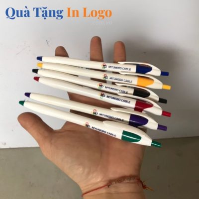 Bút bi in logo quà tặng