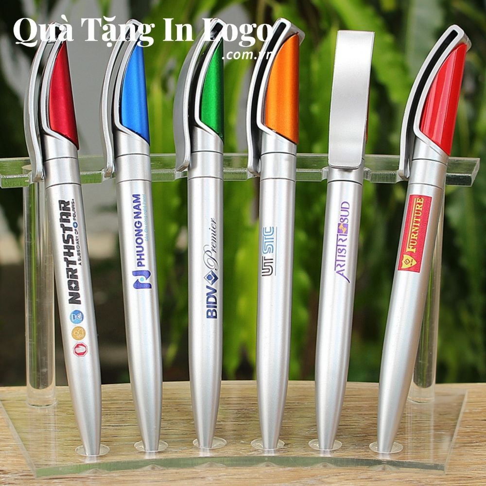 Bút bi in logo quà tặng