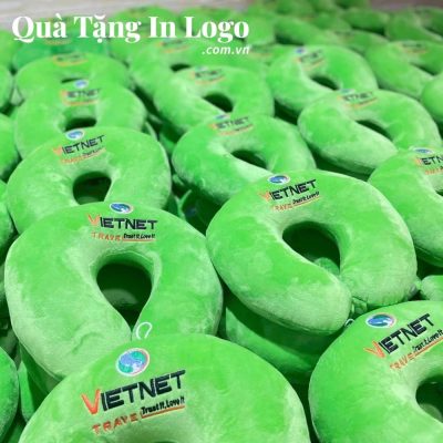 Gối chữ U in/thêu logo quà tặng