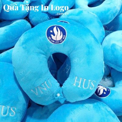 Gối chữ U in/thêu logo quà tặng