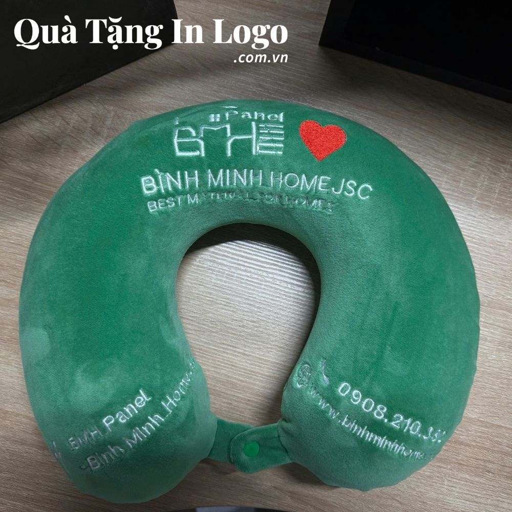 Gối chữ U in/thêu logo quà tặng