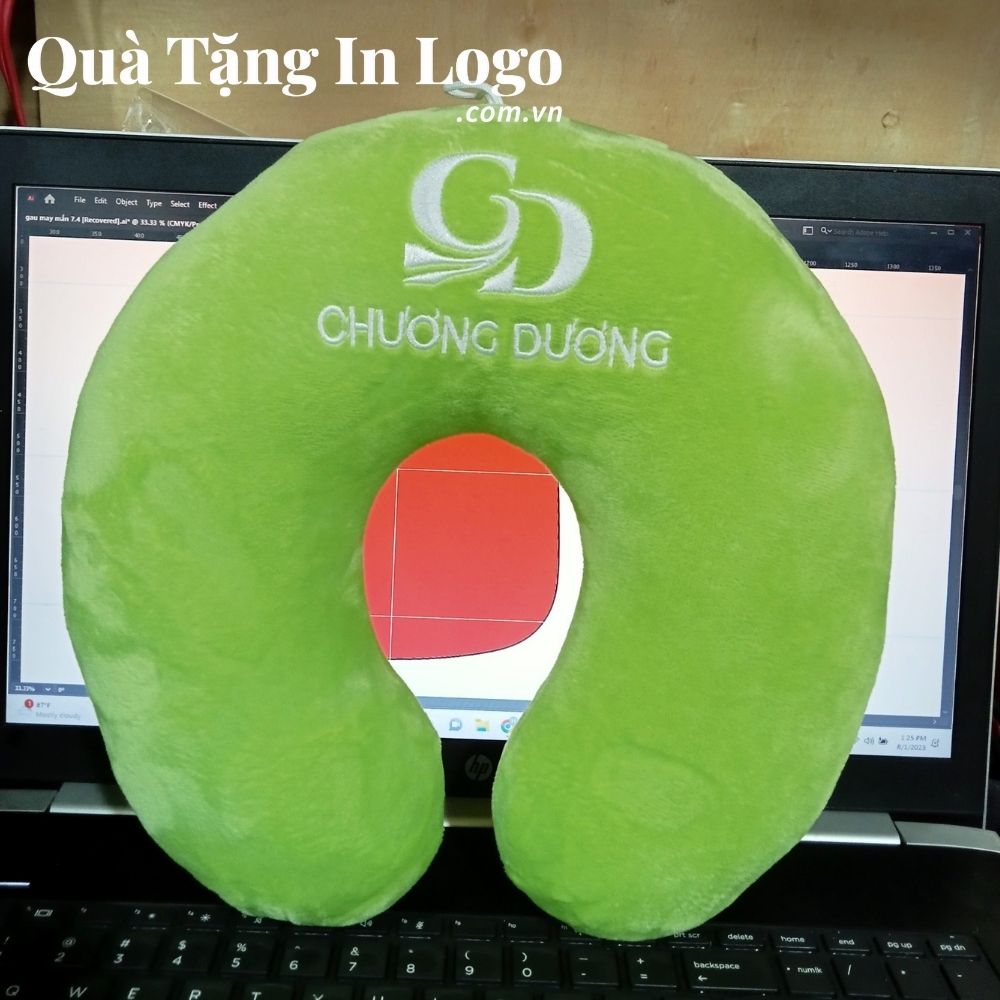 Gối chữ U in/thêu logo