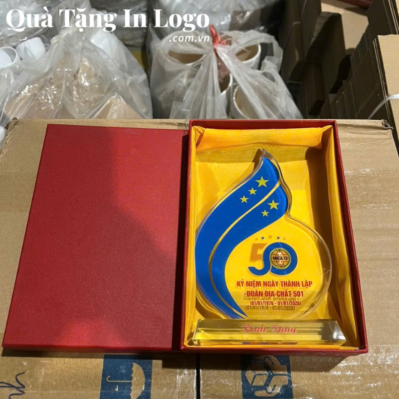 Kỷ Niệm Chương Quà Tặng In Khắc Logo - Ảnh 53