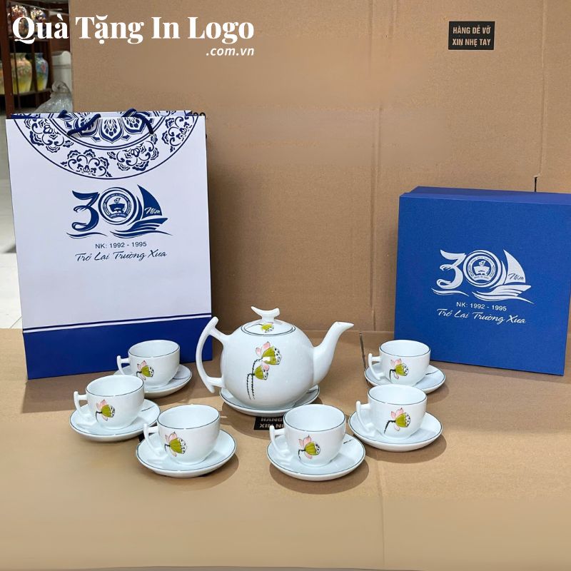 Bộ trà in logo quà tặng
