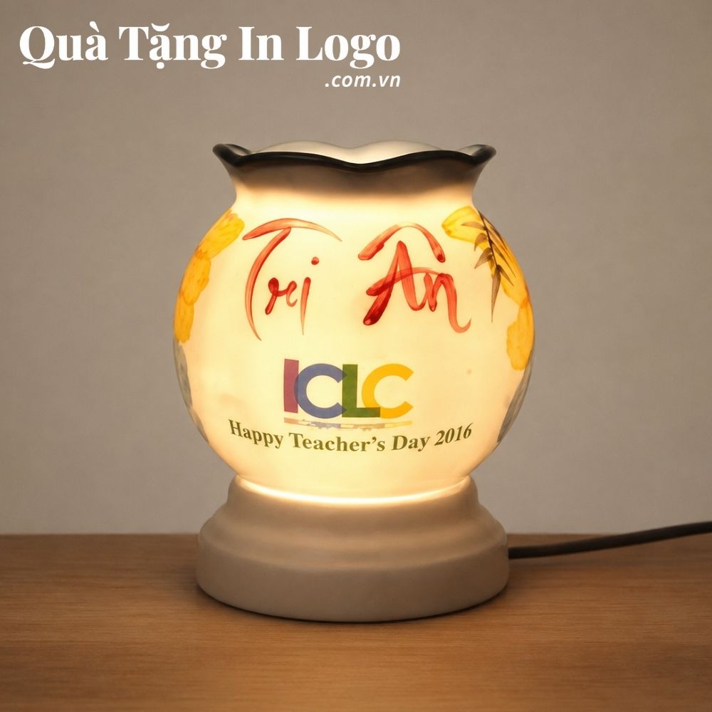 Đèn xông tinh dầu in logo quà tặng