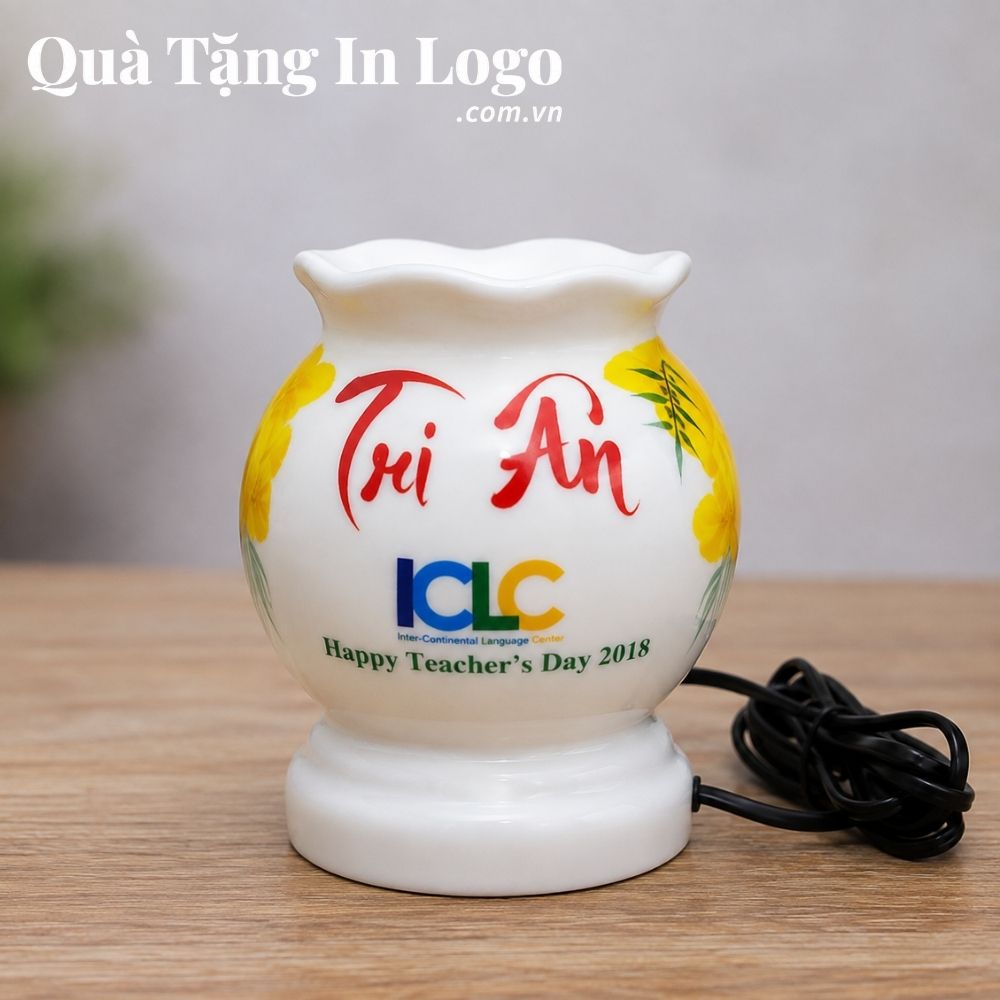 Đèn xông tinh dầu in logo quà tặng