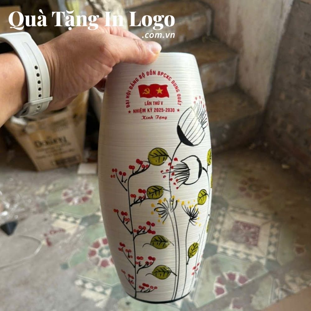 Bình hoa Bát Tràng quà tặng Đại hội