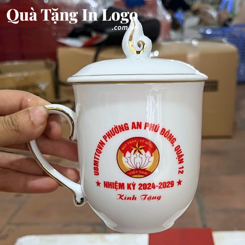 Cốc sứ Đại hội in logo