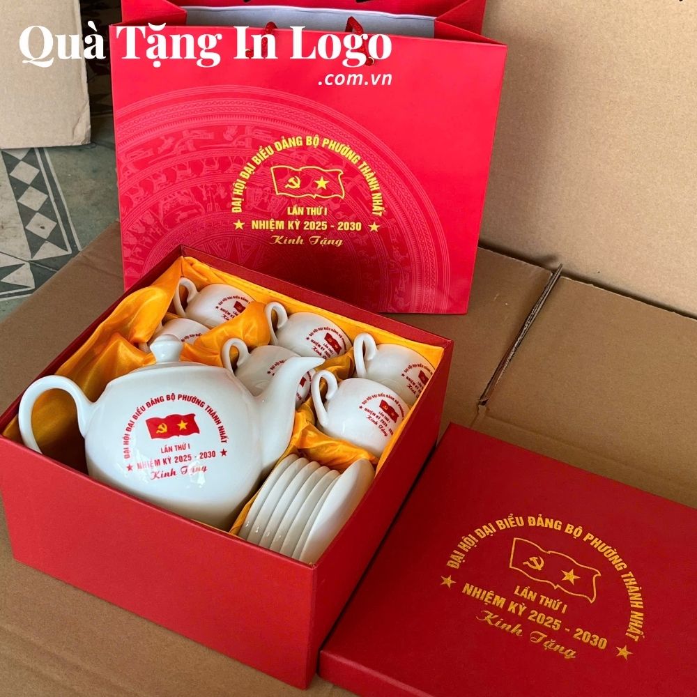Bộ ấm chén quà tặng in logo