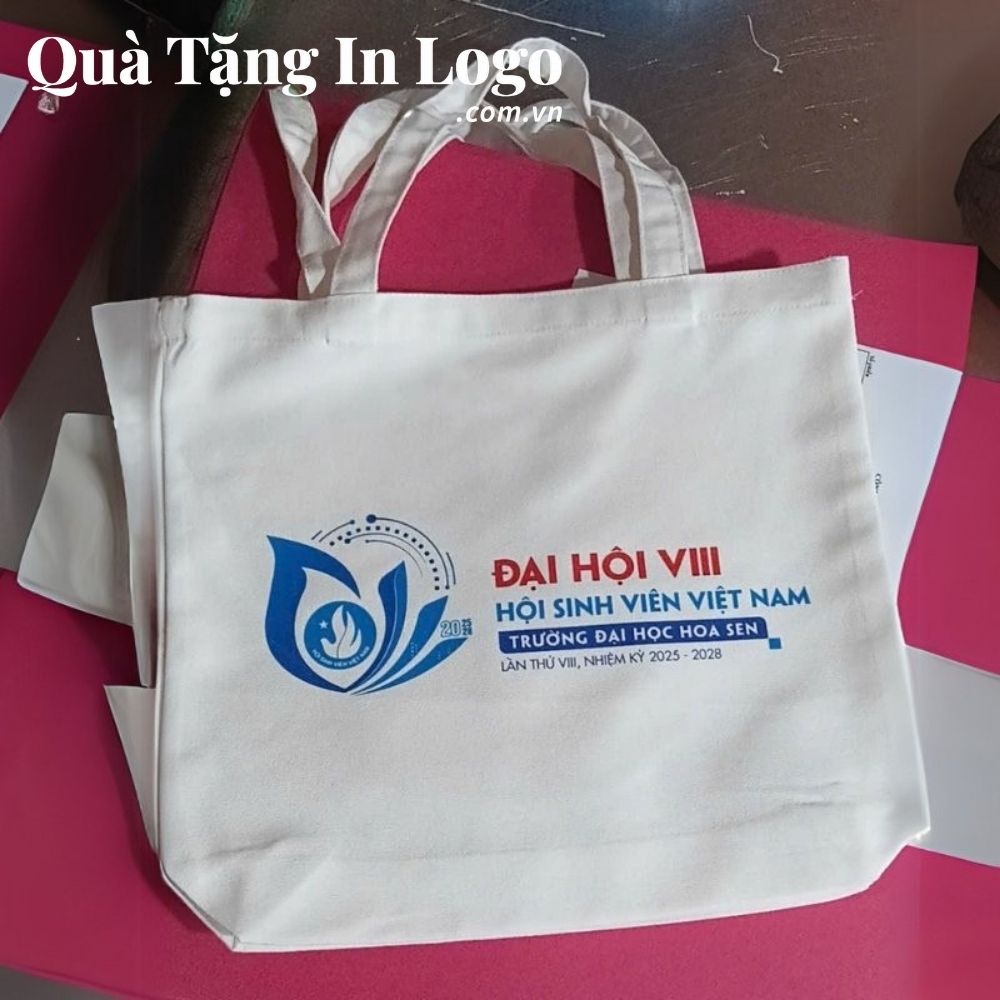 Quà tặng đại hội in logo