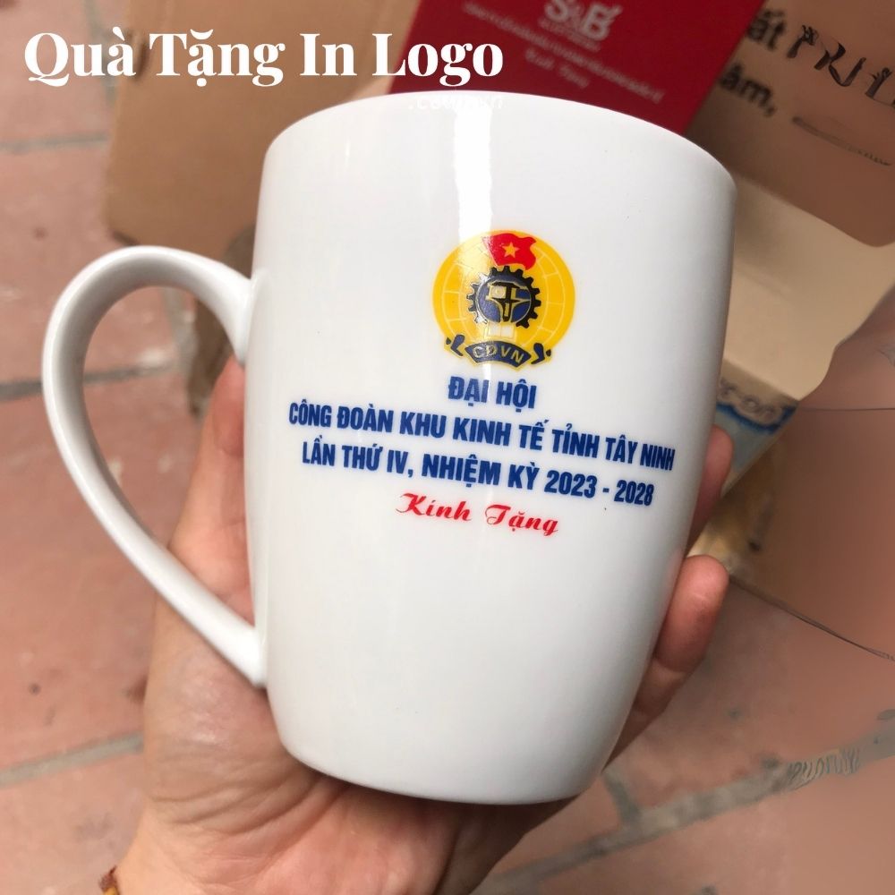 Quà tặng đại hội in logo