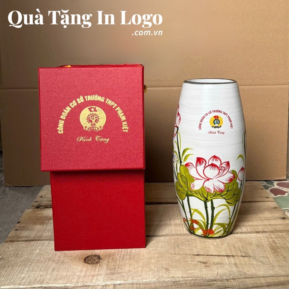 Quà tặng đại hội in logo